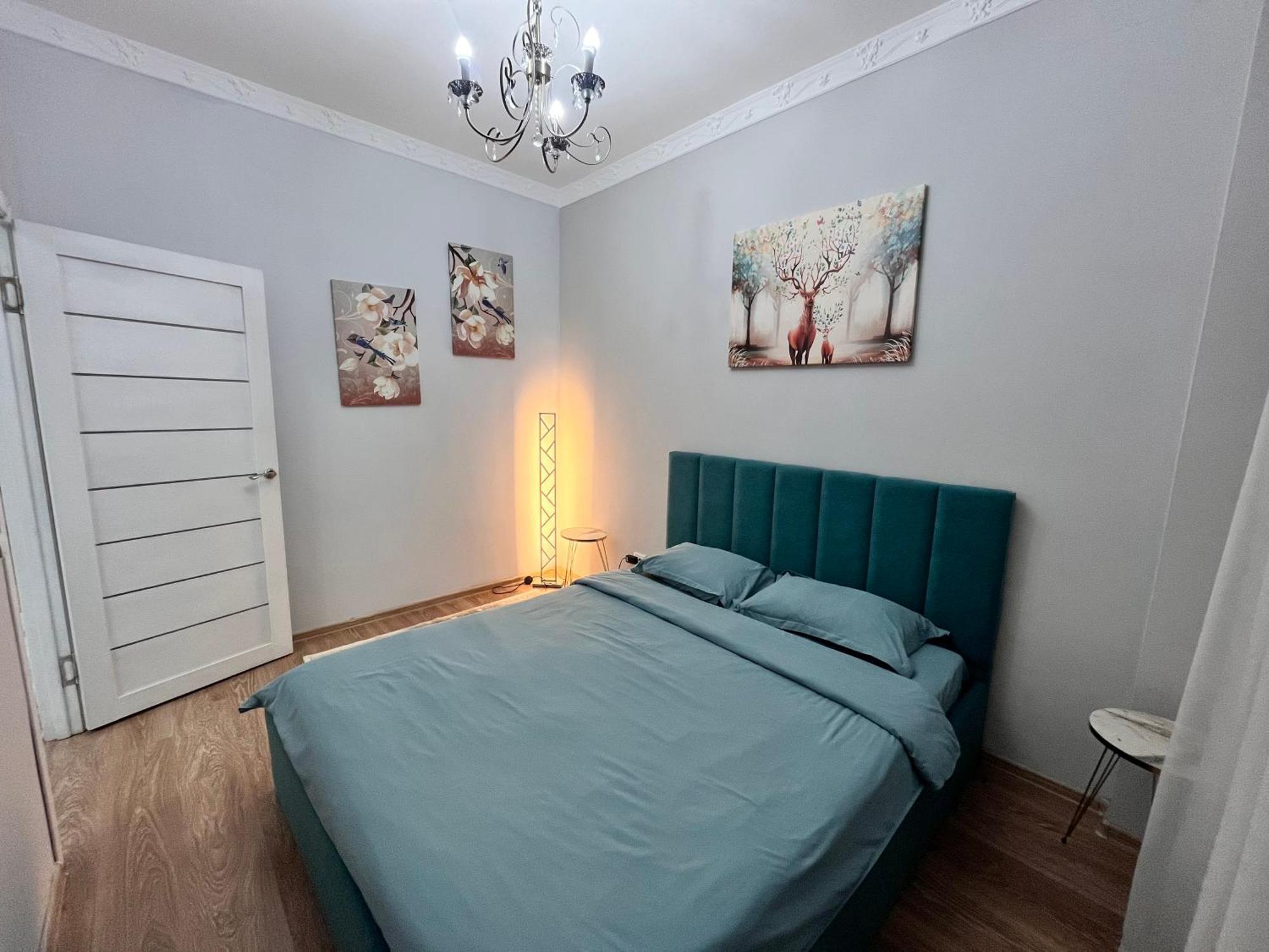 2-Х Комнатная В Золотом Квадрате Apartamento Almaty Exterior foto